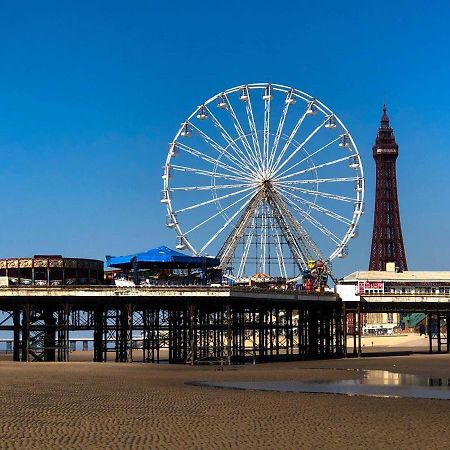 The Cafe Guest House Blackpool Exteriör bild